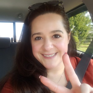 LisaVarkoly's avatar